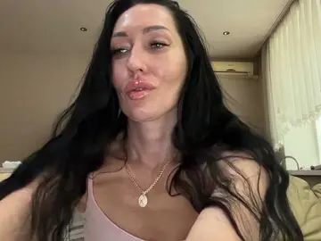 KorolevaQween000  live sex cam