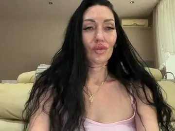 KorolevaQween000  live sex cam