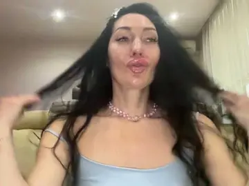 KorolevaQween000  live sex cam