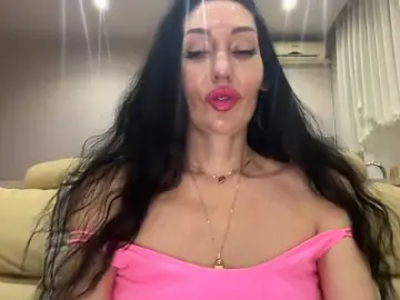 KorolevaQween000  live sex cam
