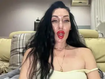 KorolevaQween000  live sex cam