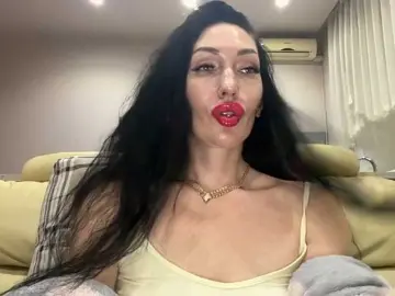 KorolevaQween000  live sex cam