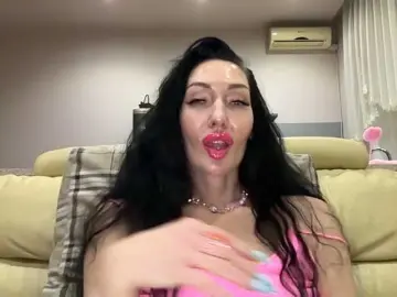 KorolevaQween000  live sex cam
