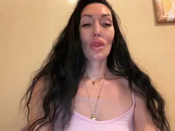 KorolevaQween000  live sex cam