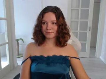 LondonMiley  live sex cam