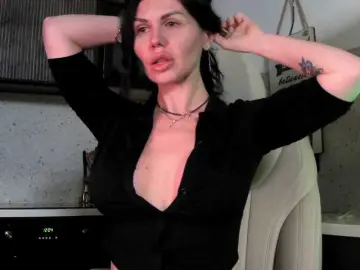 Mashulya29  live sex cam