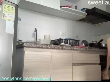 RevySadashiTrue  live sex cam