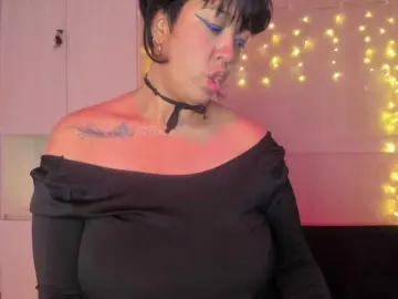 Vicky-Ruiz  live sex cam