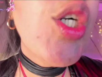 Vicky-Ruiz  live sex cam