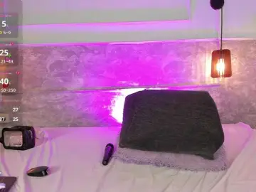 Wild-lilhy  live sex cam