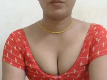 Zoya444U  live sex cam
