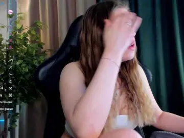 Crispy-amber  live sex cam