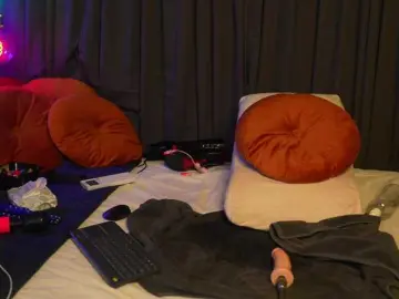 Lacie-le-beauty  live sex cam