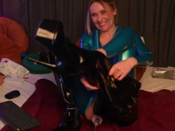 Lacie-le-beauty  live sex cam