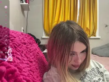 Miacusy  live sex cam