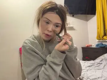 Miacusy  live sex cam