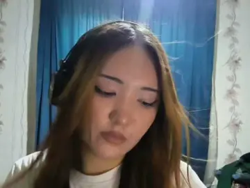 DevonaVanvolkenburg  live sex cam