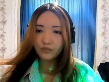 DevonaVanvolkenburg  live sex cam