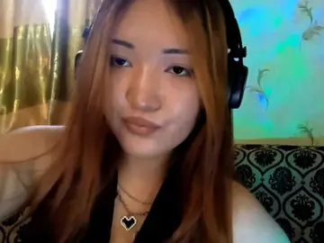 DevonaVanvolkenburg  live sex cam