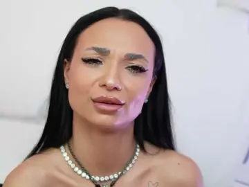 MaraJolie  live sex cam