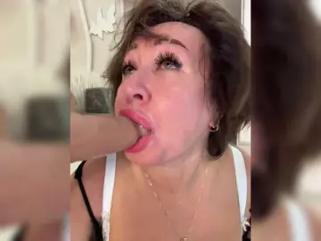 Anyuta1212  live sex cam