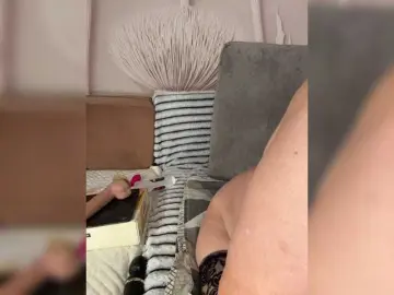 Anyuta1212  live sex cam