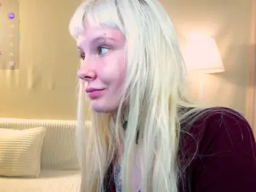 Honeyblon  live sex cam