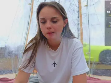 Misss-vikki  live sex cam