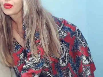 Drakulaura1  live sex cam