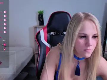 EmilyBlare  live sex cam