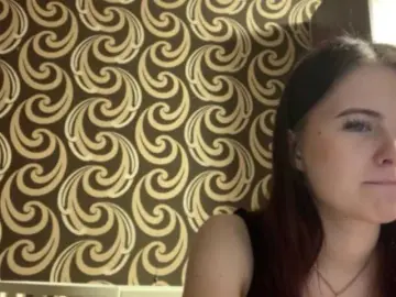 GayeHinaman  live sex cam