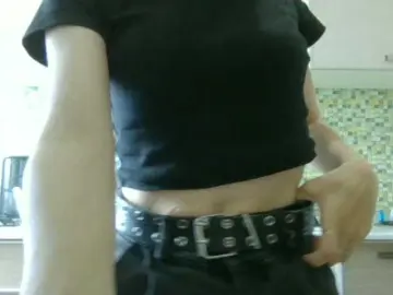 GayeHinaman  live sex cam
