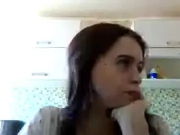 GayeHinaman  live sex cam