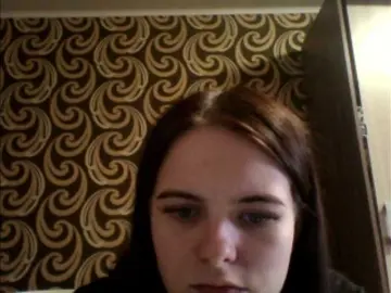 GayeHinaman  live sex cam