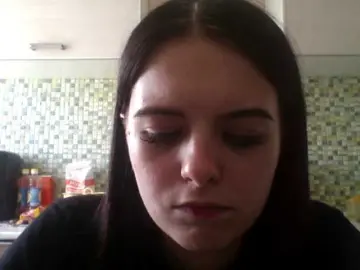 GayeHinaman  live sex cam