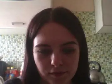 GayeHinaman  live sex cam