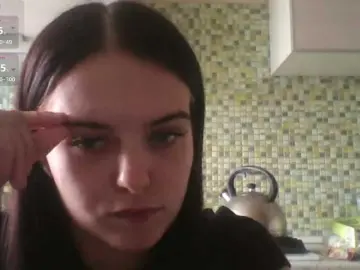 GayeHinaman  live sex cam