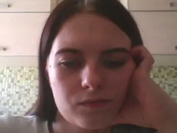 GayeHinaman  live sex cam