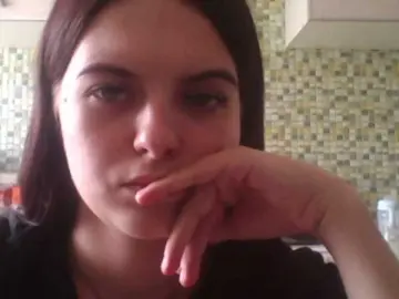 GayeHinaman  live sex cam