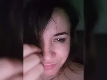 Kira183  live sex cam