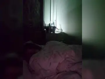 Kira183  live sex cam