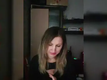 Nushka1939  live sex cam