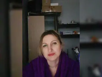 Nushka1939  live sex cam