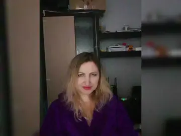 Nushka1939  live sex cam