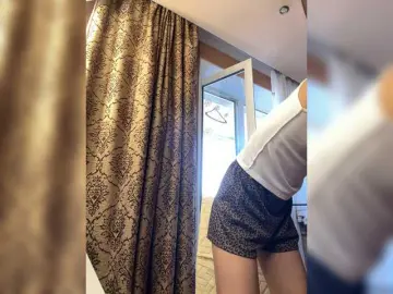 Sonehka774  live sex cam