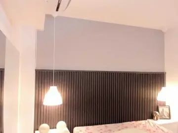 Tiana-Moon  live sex cam