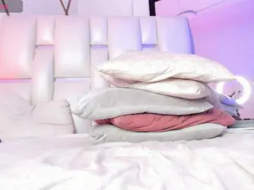 Venuswilds  live sex cam