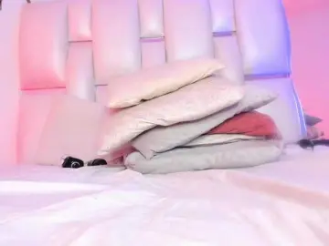 Venuswilds  live sex cam