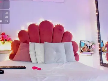 Venuswilds  live sex cam