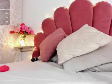 Venuswilds  live sex cam